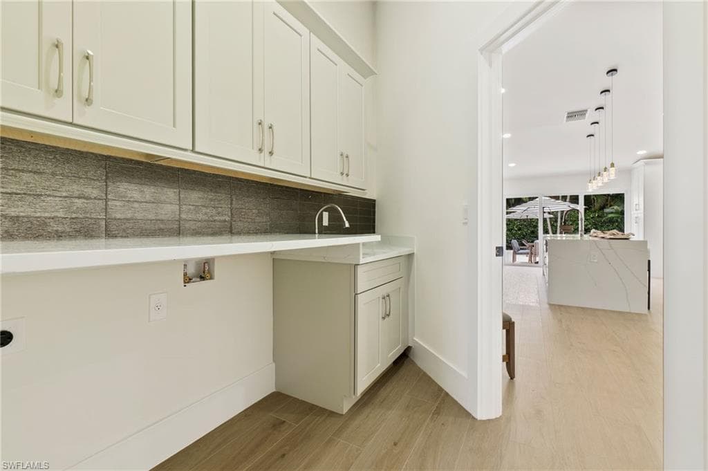 1200 Cypress Woods DR, NAPLES FL 34103-20