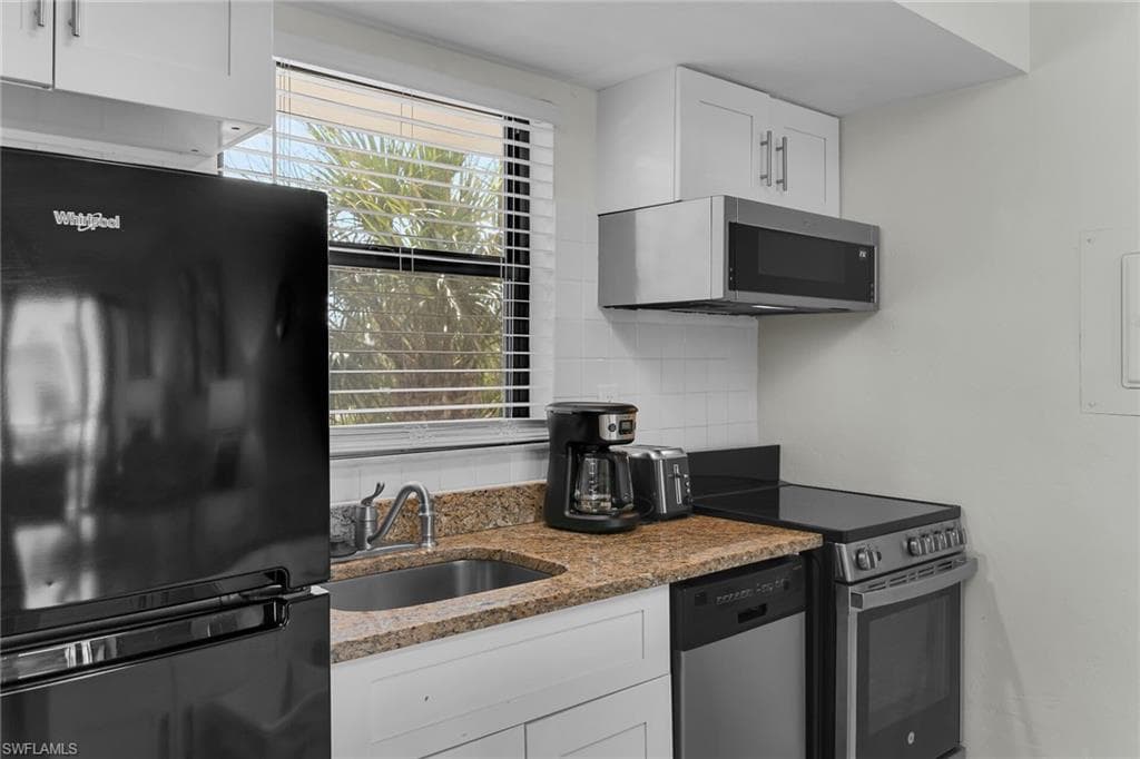 1012 Anglers CV # D303, MARCO ISLAND FL 34145-4