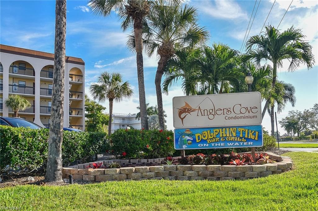 1012 Anglers CV # D303, MARCO ISLAND FL 34145-17