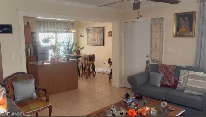 199 Leawood CIR, NAPLES FL 34104-3