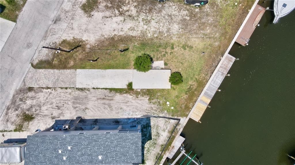 856 Oak ST, FORT MYERS BEACH FL 33931-11