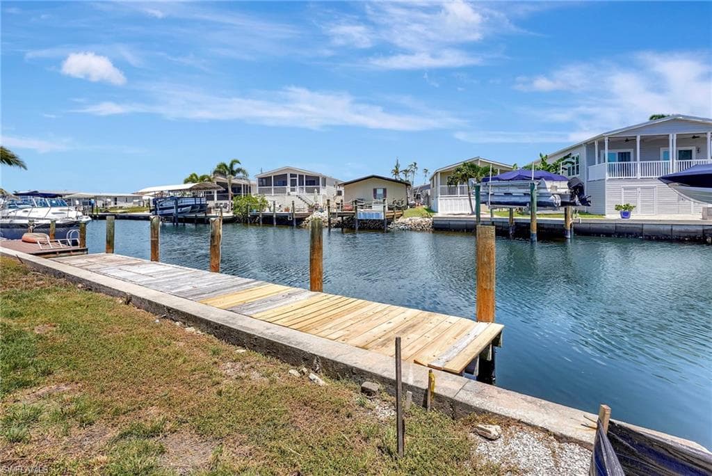 856 Oak ST, FORT MYERS BEACH FL 33931-14