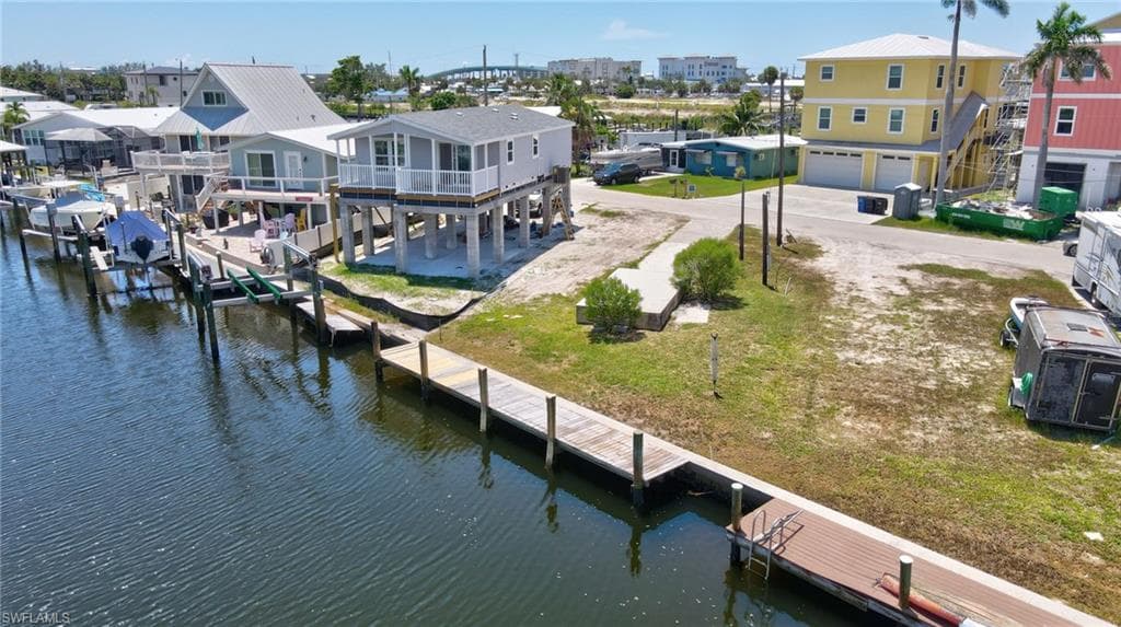 856 Oak ST, FORT MYERS BEACH FL 33931-10