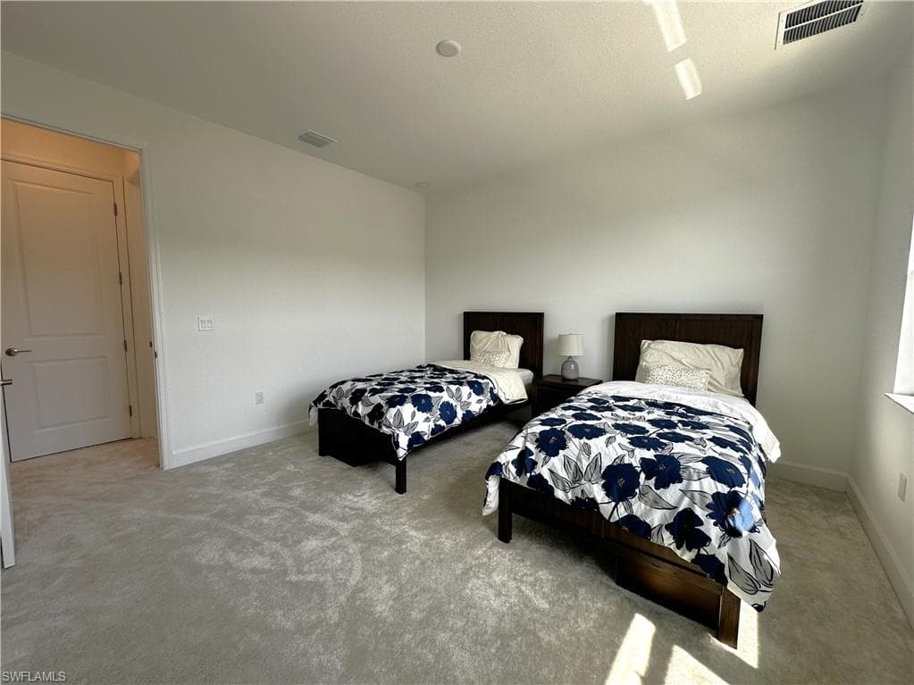 20293 Fair Oak LN, ESTERO FL 33928-27