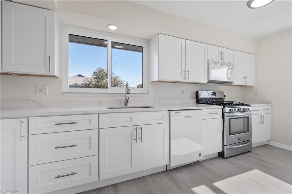 9297 Kincaid CT, SANIBEL FL 33957-15