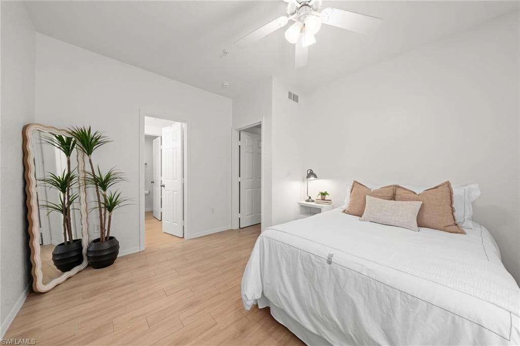 23500 Walden Center DR # 206, ESTERO FL 34134-3