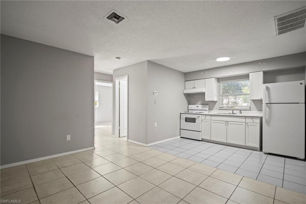 75 cypress ST, NORTH FORT MYERS FL 33903-4