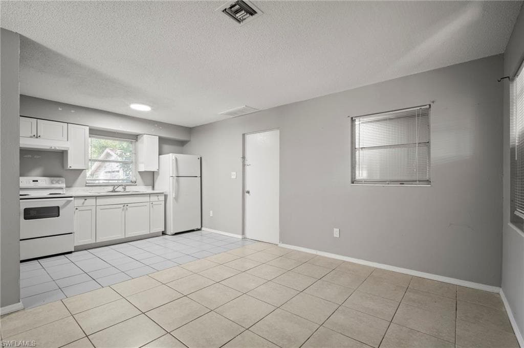 75 cypress ST, NORTH FORT MYERS FL 33903-3