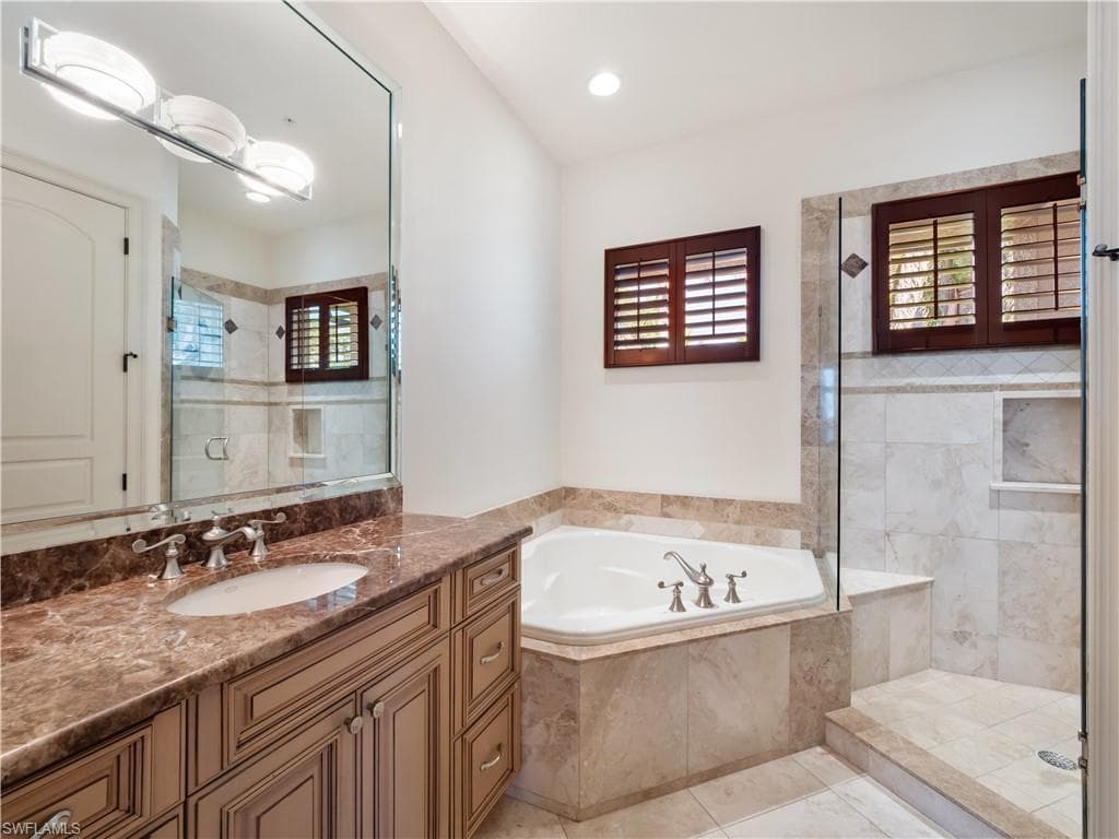 14761 Jonathan Harbour DR, FORT MYERS FL 33908-28