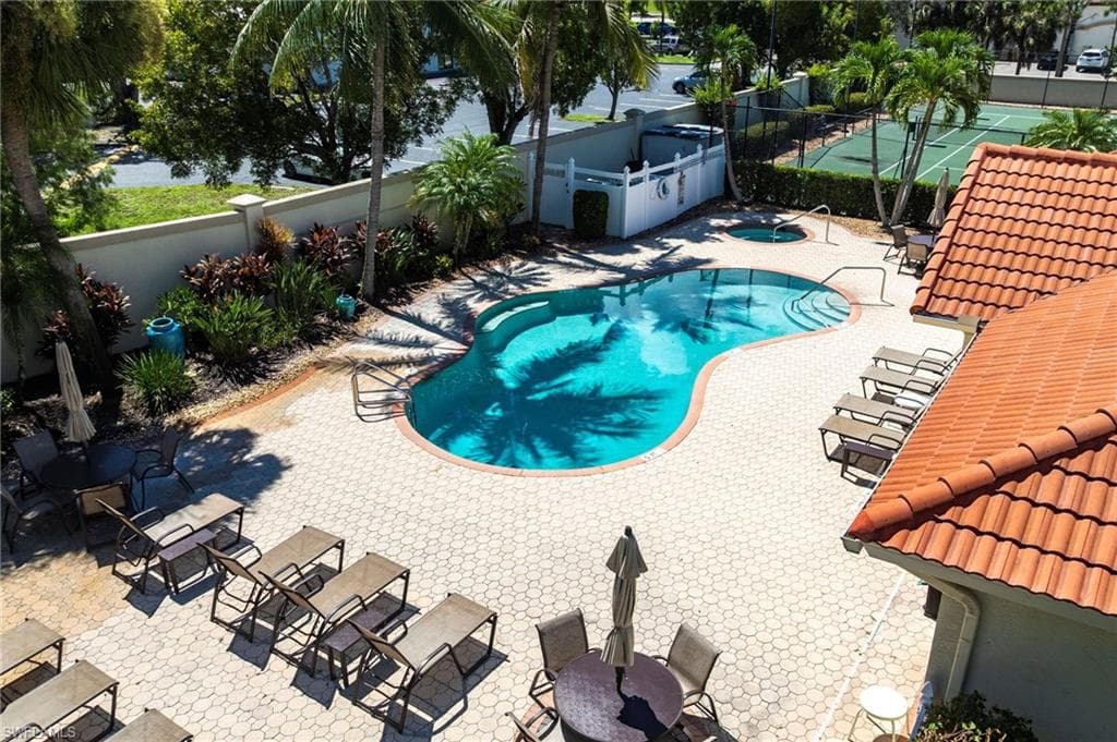 15157 Oxford CV # 2404, FORT MYERS FL 33919-41
