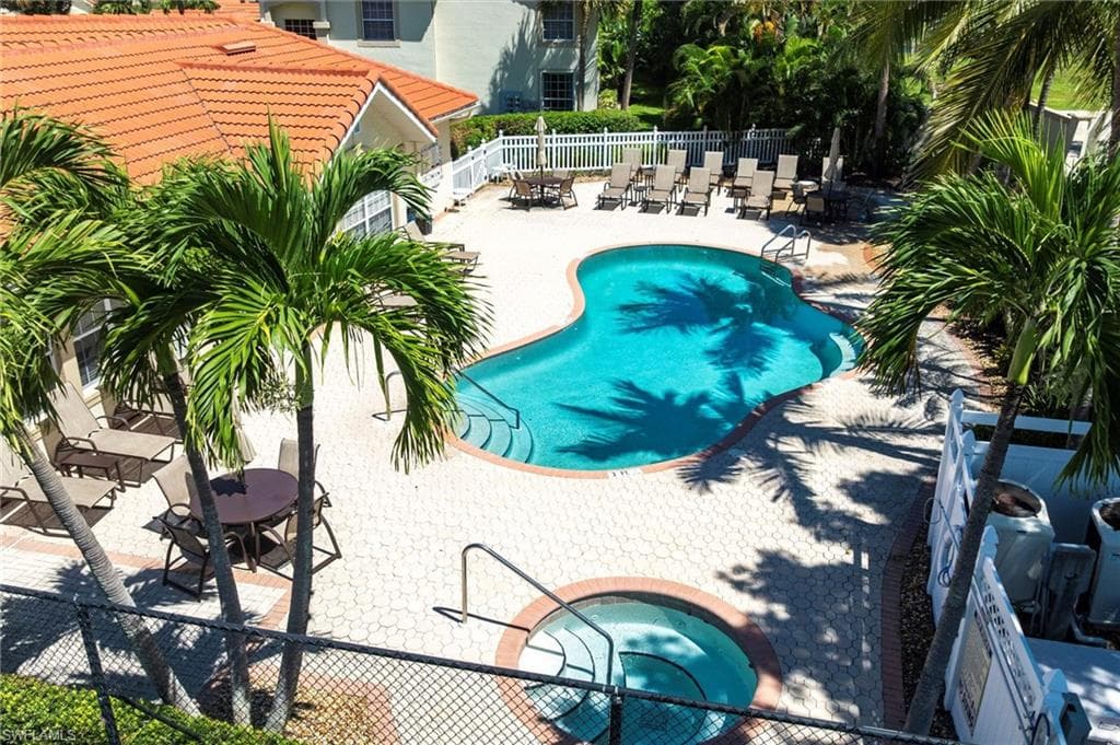 15157 Oxford CV # 2404, FORT MYERS FL 33919-42
