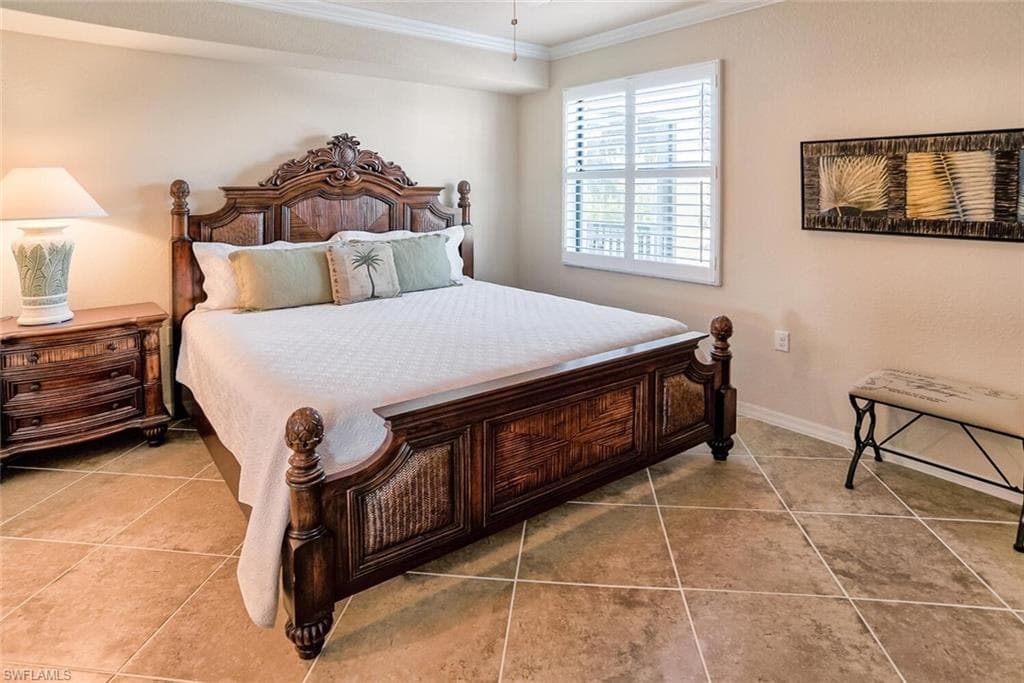 9719 Acqua CT # 228, NAPLES FL 34113-9