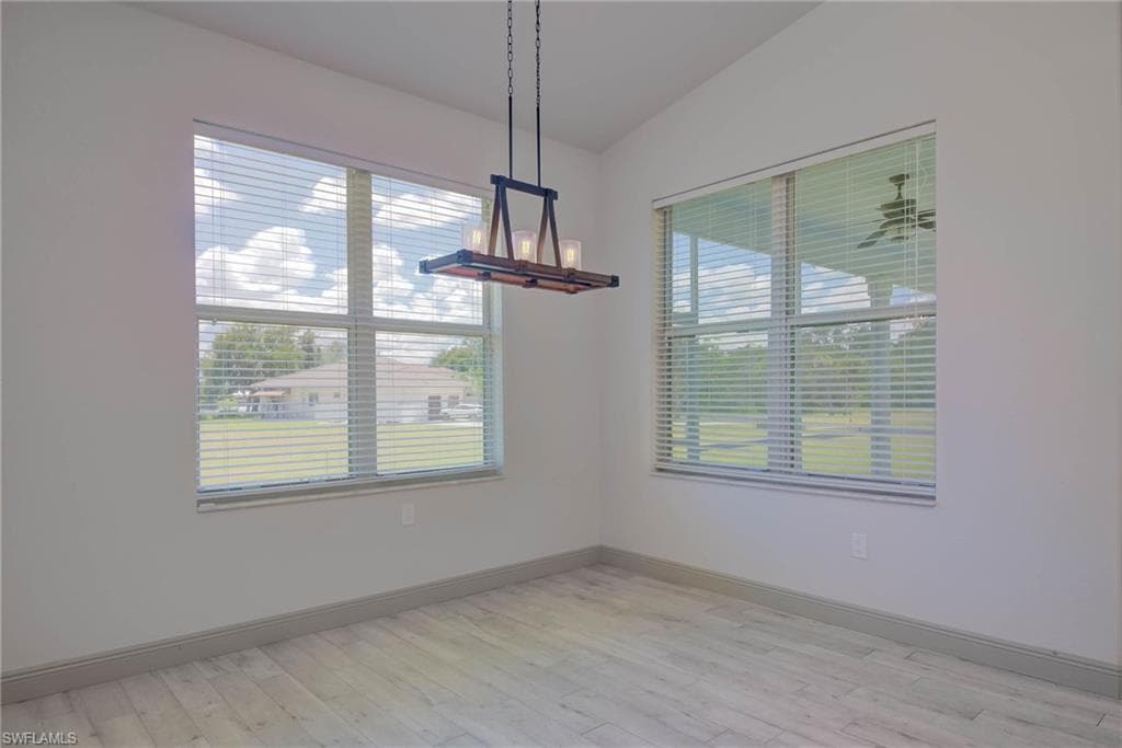 18111 Riverchase CT, ALVA FL 33920-16