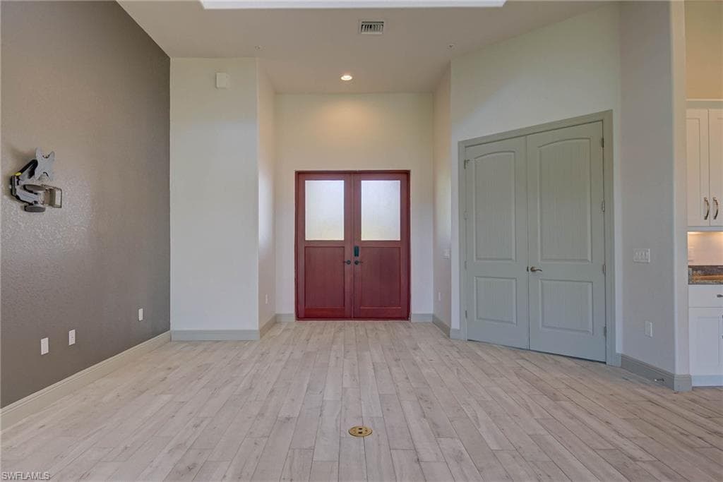 18111 Riverchase CT, ALVA FL 33920-9