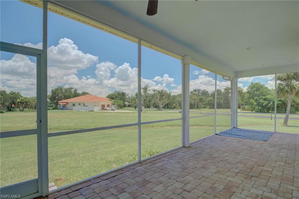 18111 Riverchase CT, ALVA FL 33920-28