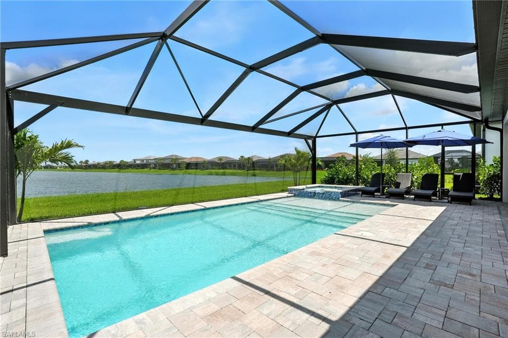 18282 Parksville DR, ESTERO FL 33928-5