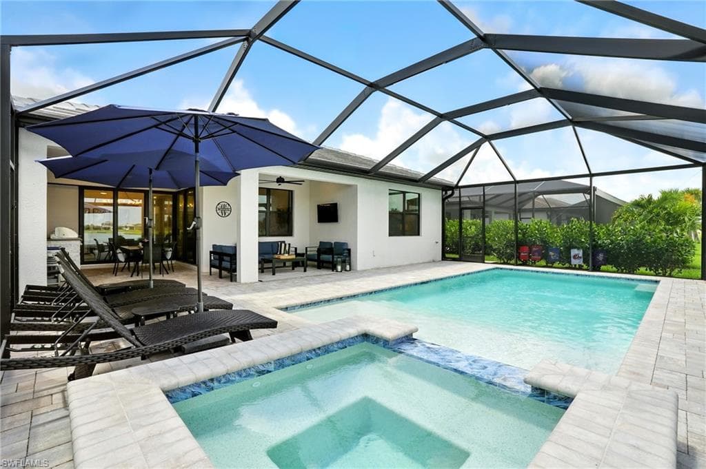18282 Parksville DR, ESTERO FL 33928-6