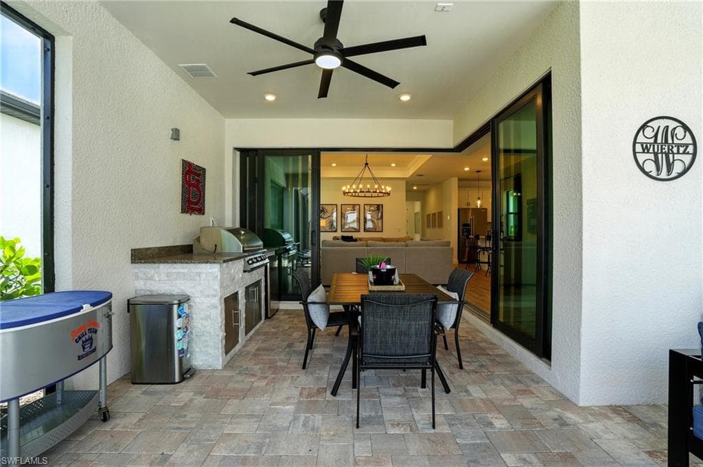 18282 Parksville DR, ESTERO FL 33928-32