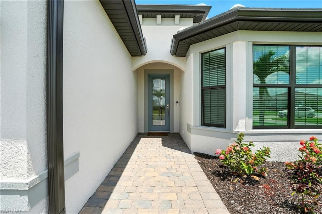 18282 Parksville DR, ESTERO FL 33928-36