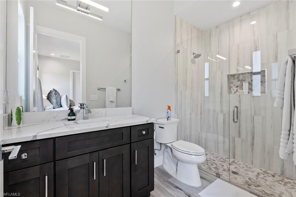 9974 Winterview DR, NAPLES FL 34109-31