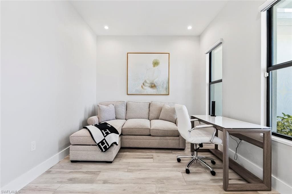 9974 Winterview DR, NAPLES FL 34109-37