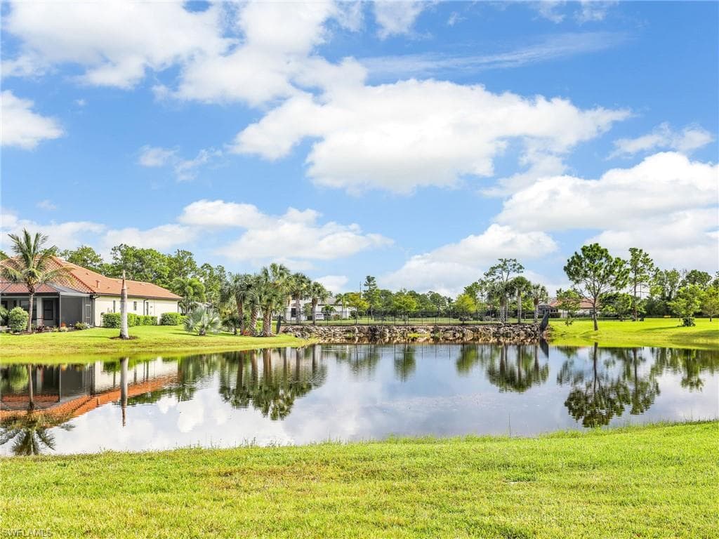 2079 Antigua LN N, NAPLES FL 34120-25