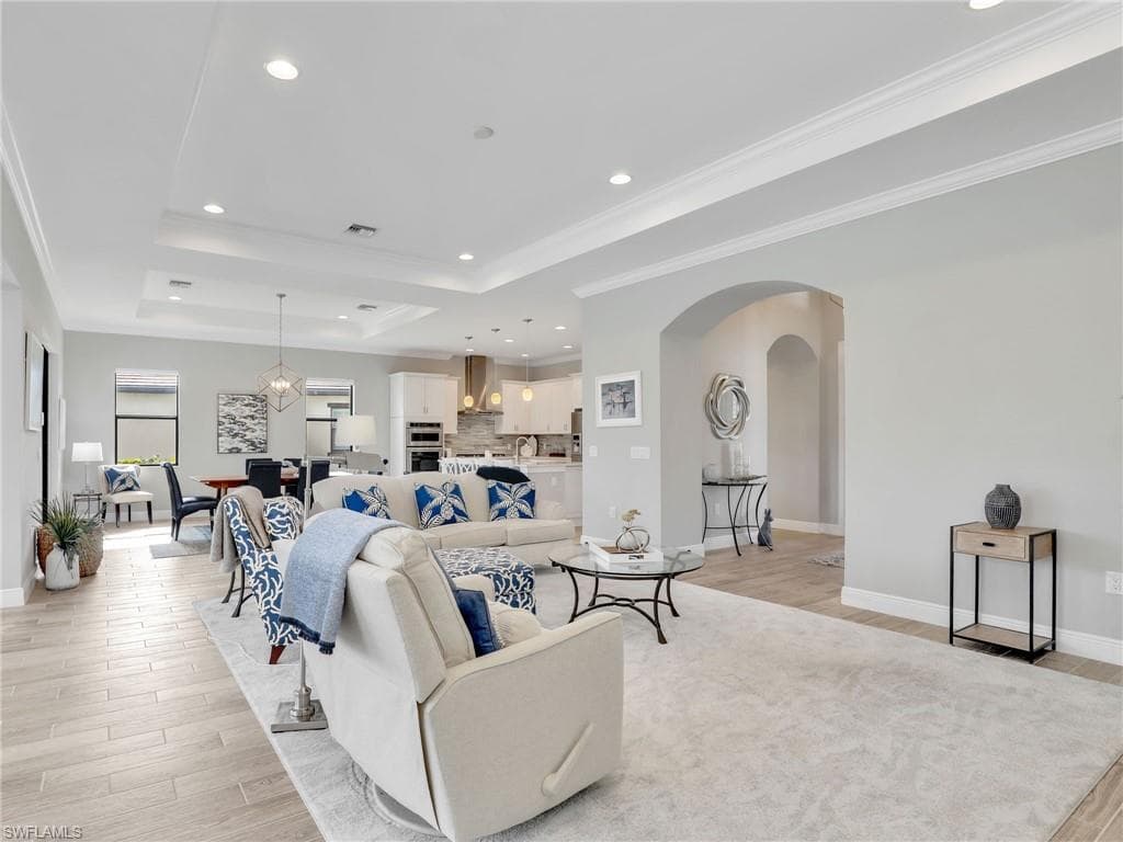 2079 Antigua LN N, NAPLES FL 34120-8