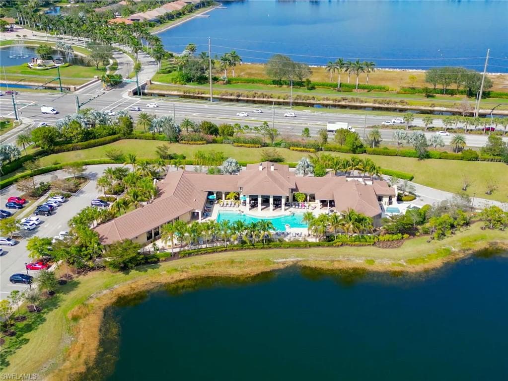 2079 Antigua LN N, NAPLES FL 34120-40