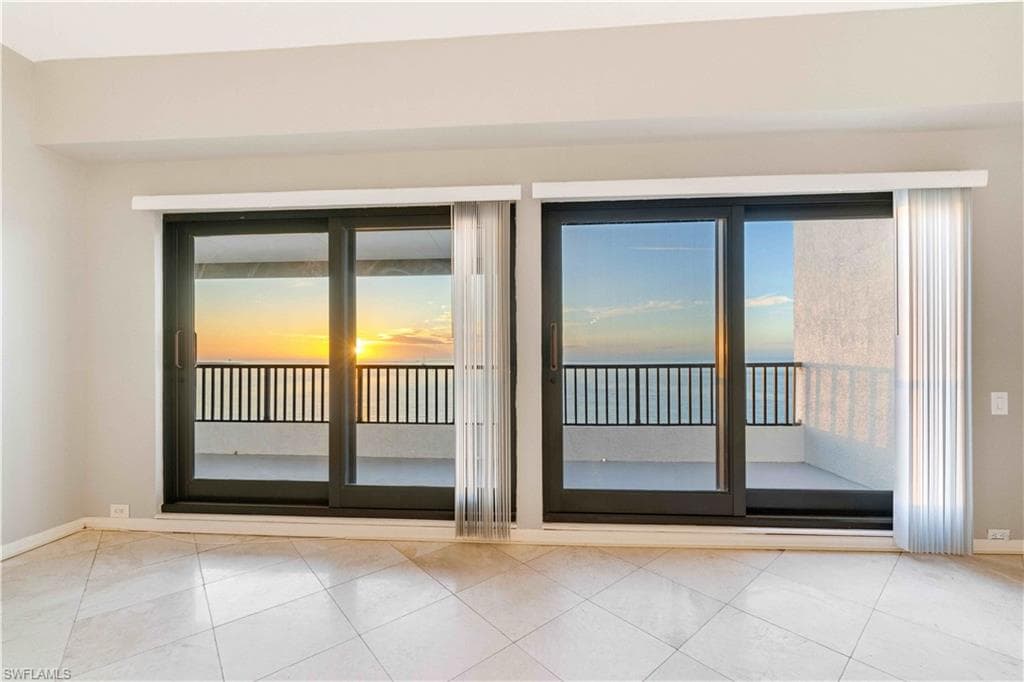 645 La Peninsula BLVD # 645, NAPLES FL 34113-7