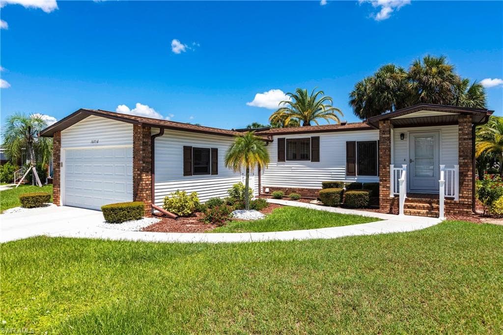 10716 Timber Pines CT, NORTH FORT MYERS FL 33903-3