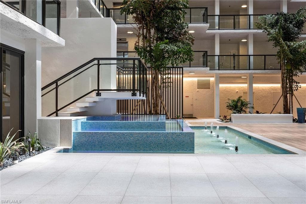 4031 Gulf Shore BLVD N # 10C, NAPLES FL 34103-5