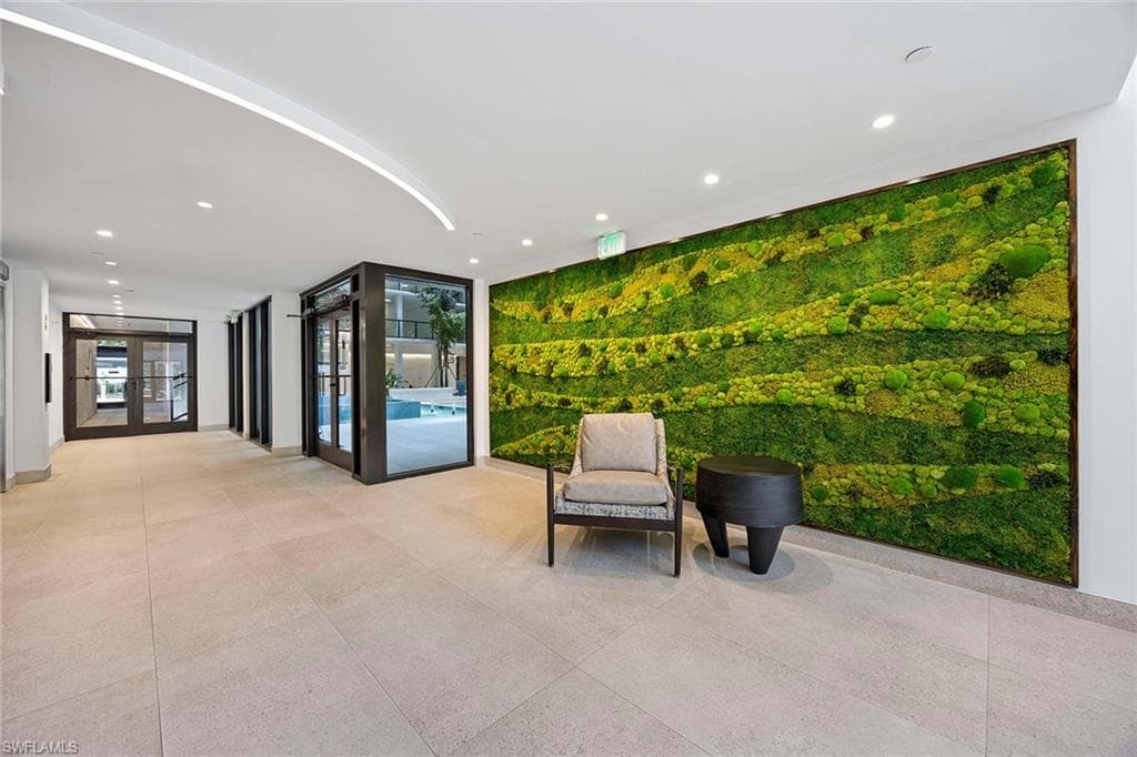 4031 Gulf Shore BLVD N # 10C, NAPLES FL 34103-4