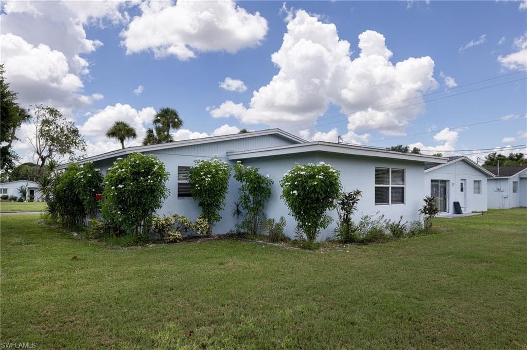 2205 Croton CT, LEHIGH ACRES FL 33936-11