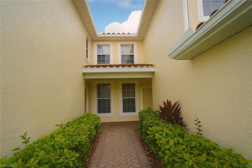 1320 Henley ST # 2003, NAPLES FL 34105-34