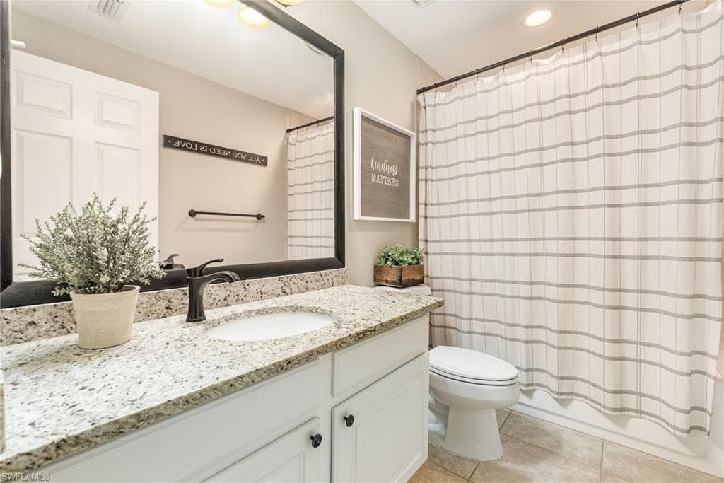 10020 Maddox LN # 210, BONITA SPRINGS FL 34135-12