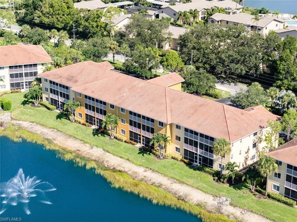 10020 Maddox LN # 210, BONITA SPRINGS FL 34135-17