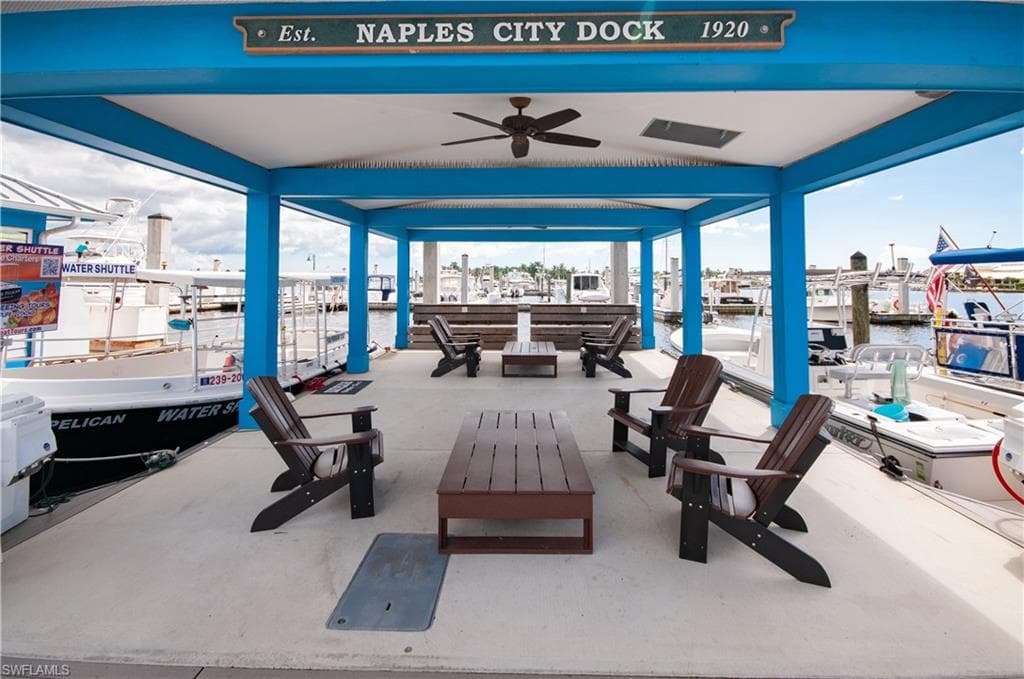 900 Broad AVE S, NAPLES FL 34102-33