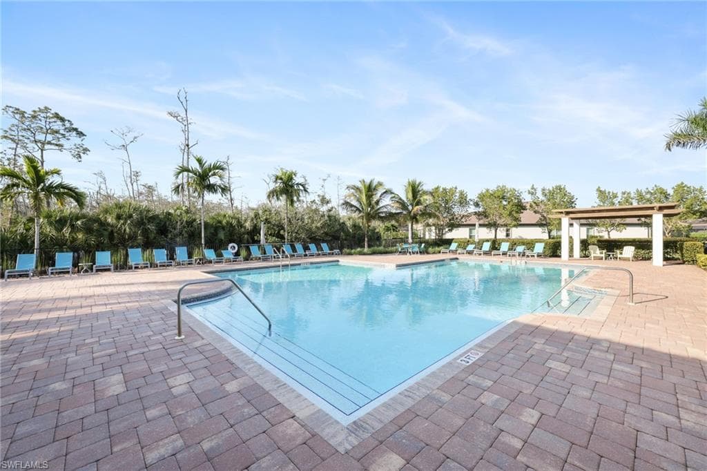 3275 Pilot CIR, NAPLES FL 34120-41