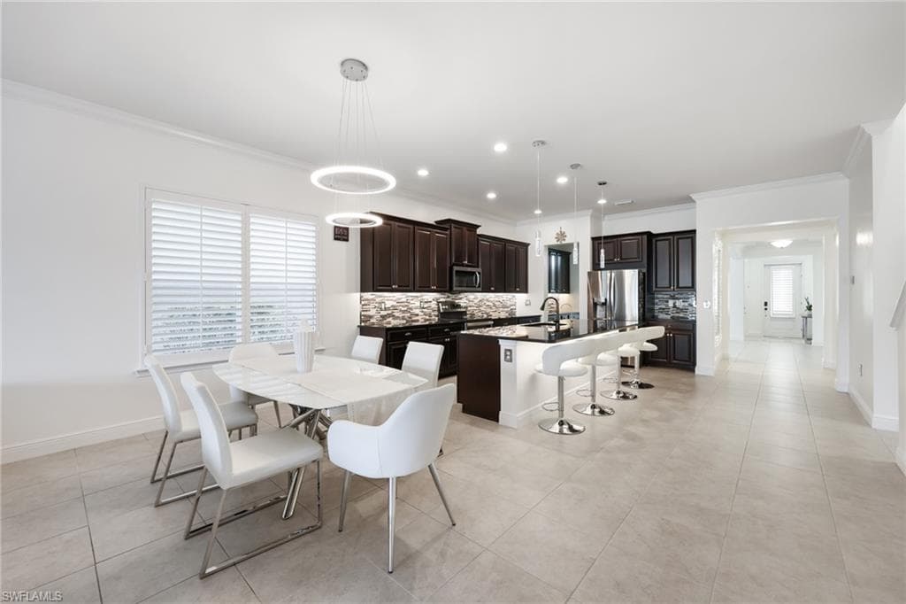 3275 Pilot CIR, NAPLES FL 34120-12