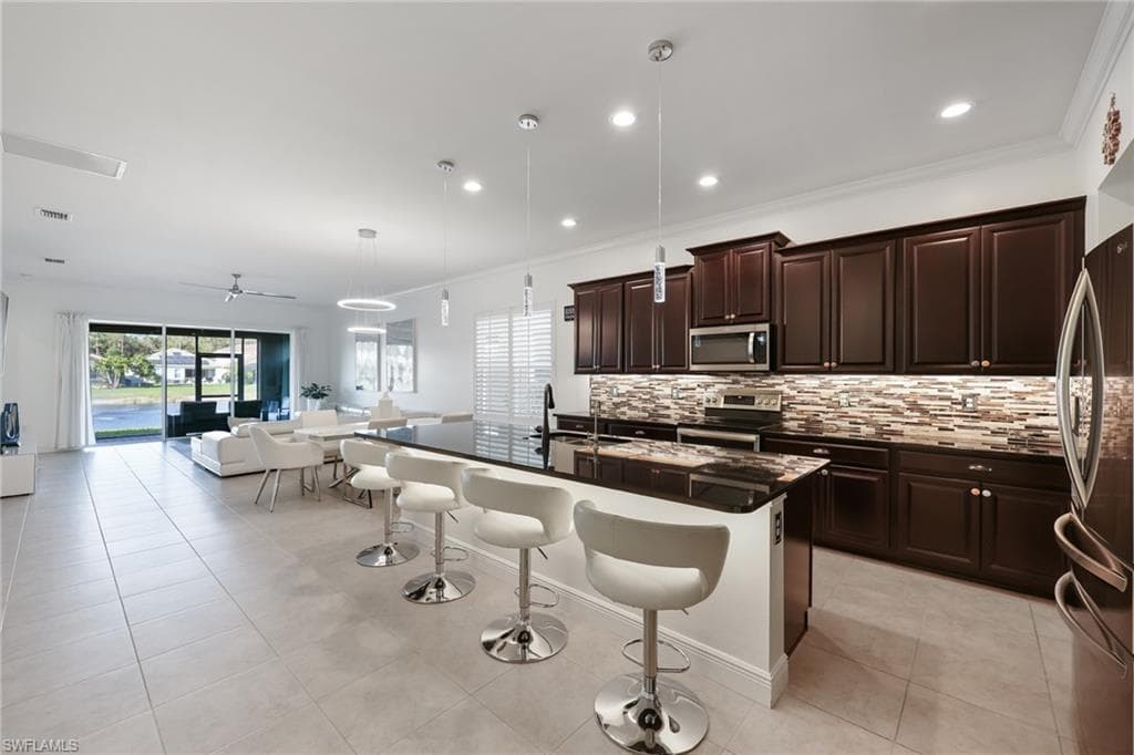 3275 Pilot CIR, NAPLES FL 34120-7