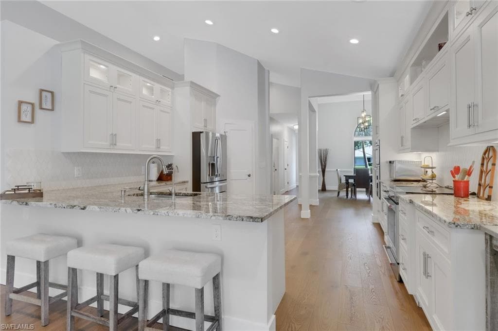 12901 Valewood DR, NAPLES FL 34119-11