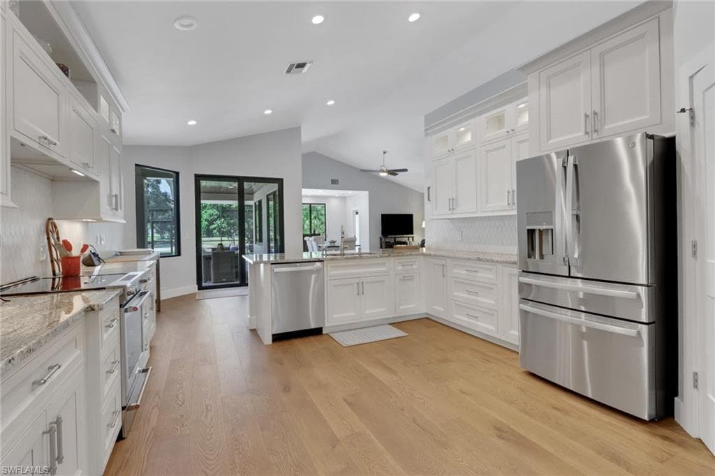 12901 Valewood DR, NAPLES FL 34119-9