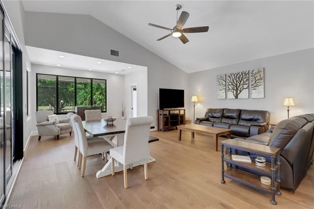 12901 Valewood DR, NAPLES FL 34119-14