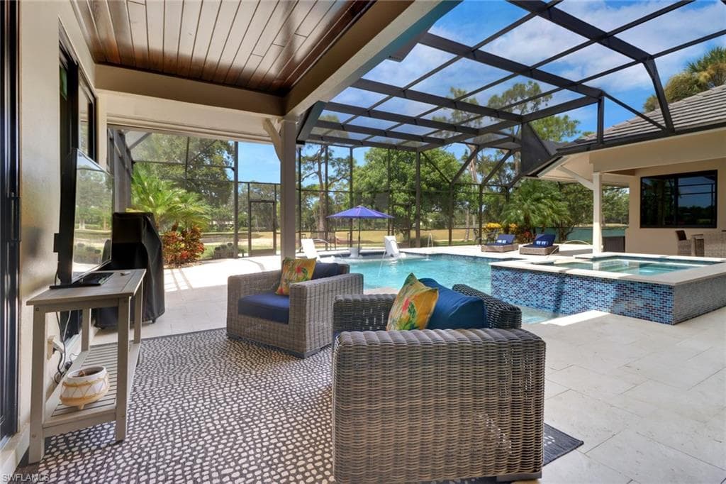 12901 Valewood DR, NAPLES FL 34119-30