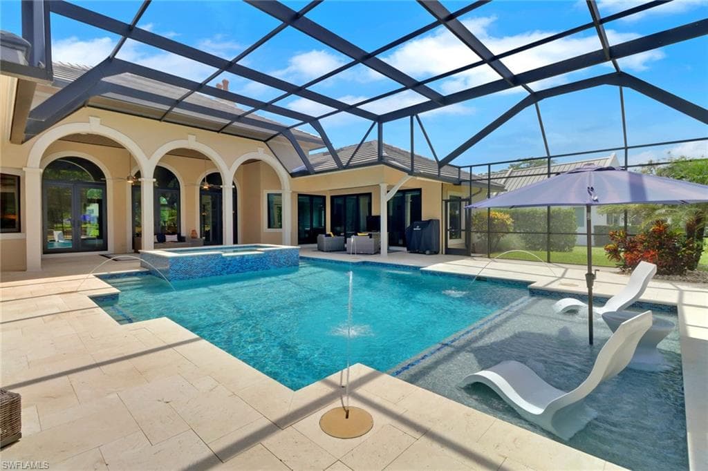 12901 Valewood DR, NAPLES FL 34119-28