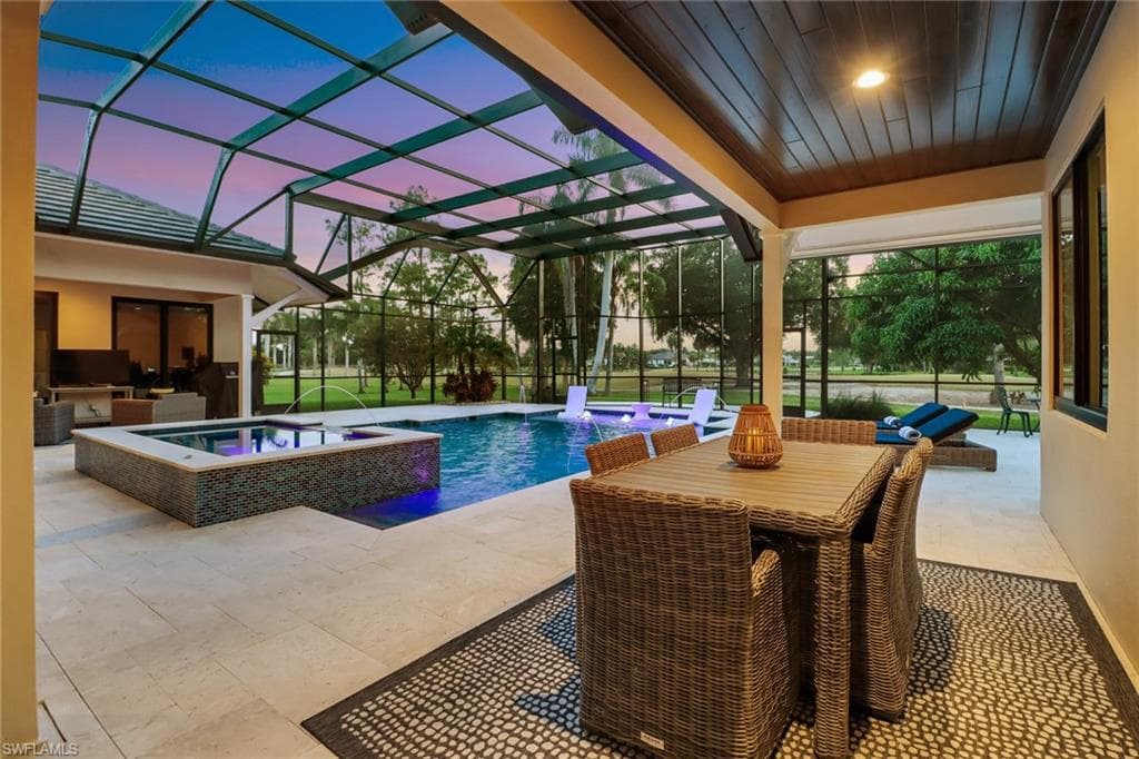 12901 Valewood DR, NAPLES FL 34119-3