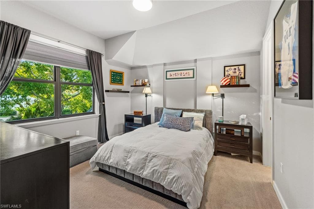 2755 Lantern LN, NAPLES FL 34102-22