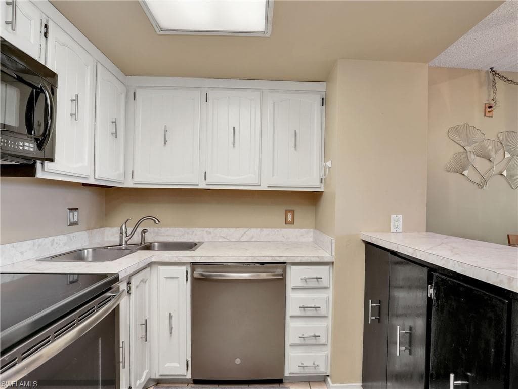 180 Seaview CT # 502, MARCO ISLAND FL 34145-5
