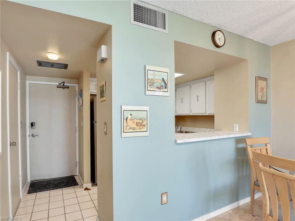 180 Seaview CT # 502, MARCO ISLAND FL 34145-12