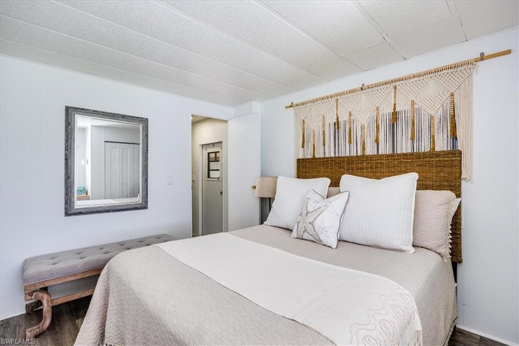 16241 Siesta DR, FORT MYERS FL 33908-11